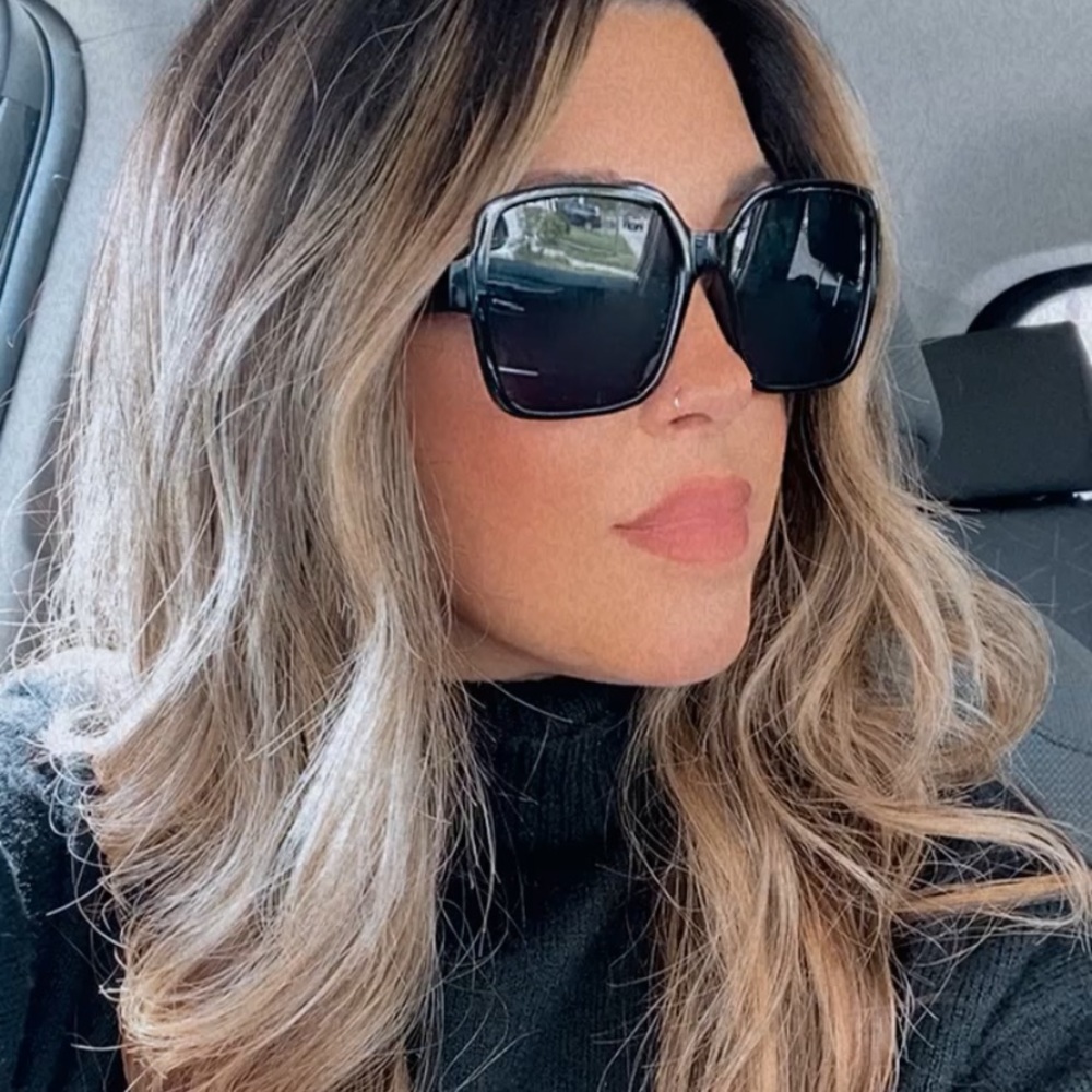 Meet your Posher, Sara